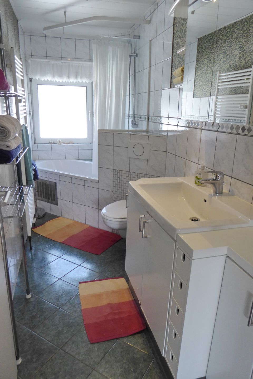 Interessante fünf Zimmer- Maisonette Wohnung in zentraler Lage von Biedenkopf.