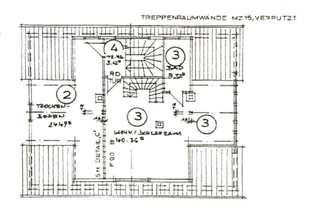 Interessante fünf Zimmer- Maisonette Wohnung in zentraler Lage von Biedenkopf.