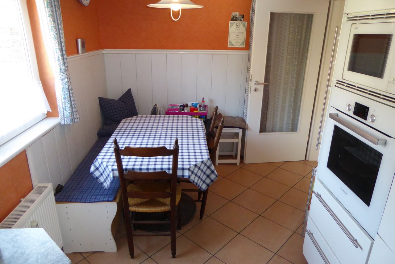 Interessante fünf Zimmer- Maisonette Wohnung in zentraler Lage von Biedenkopf.