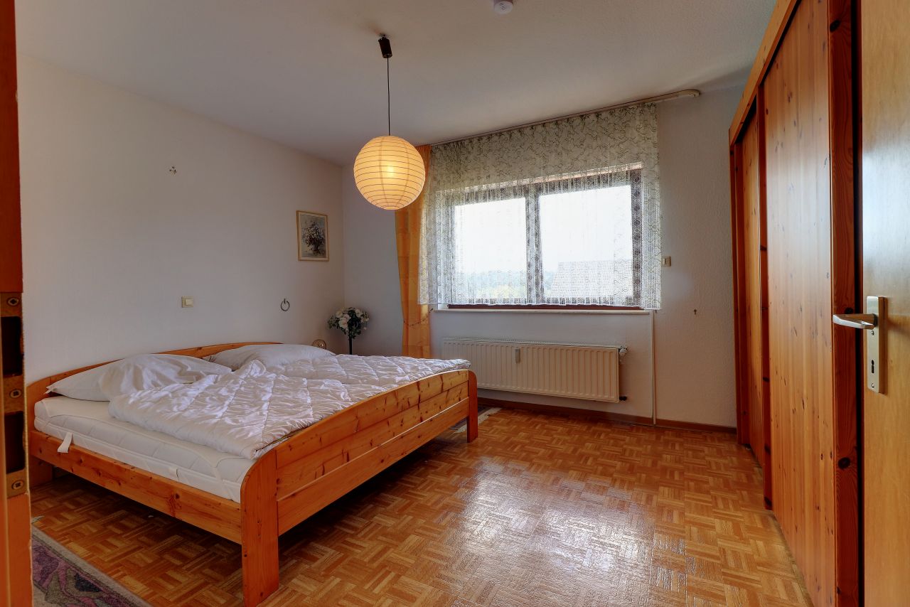 3-Familienhaus mit Ausblick in ruhiger Lage