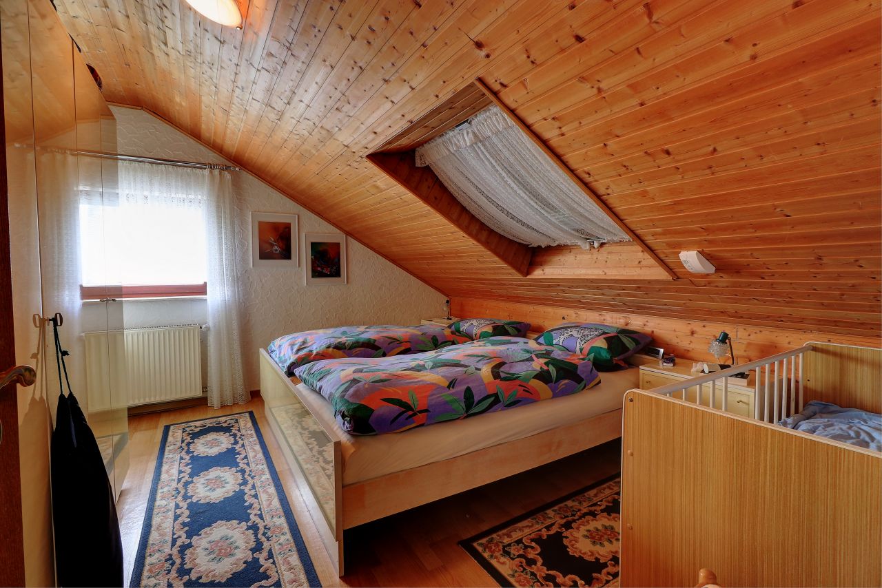 3-Familienhaus mit Ausblick in ruhiger Lage