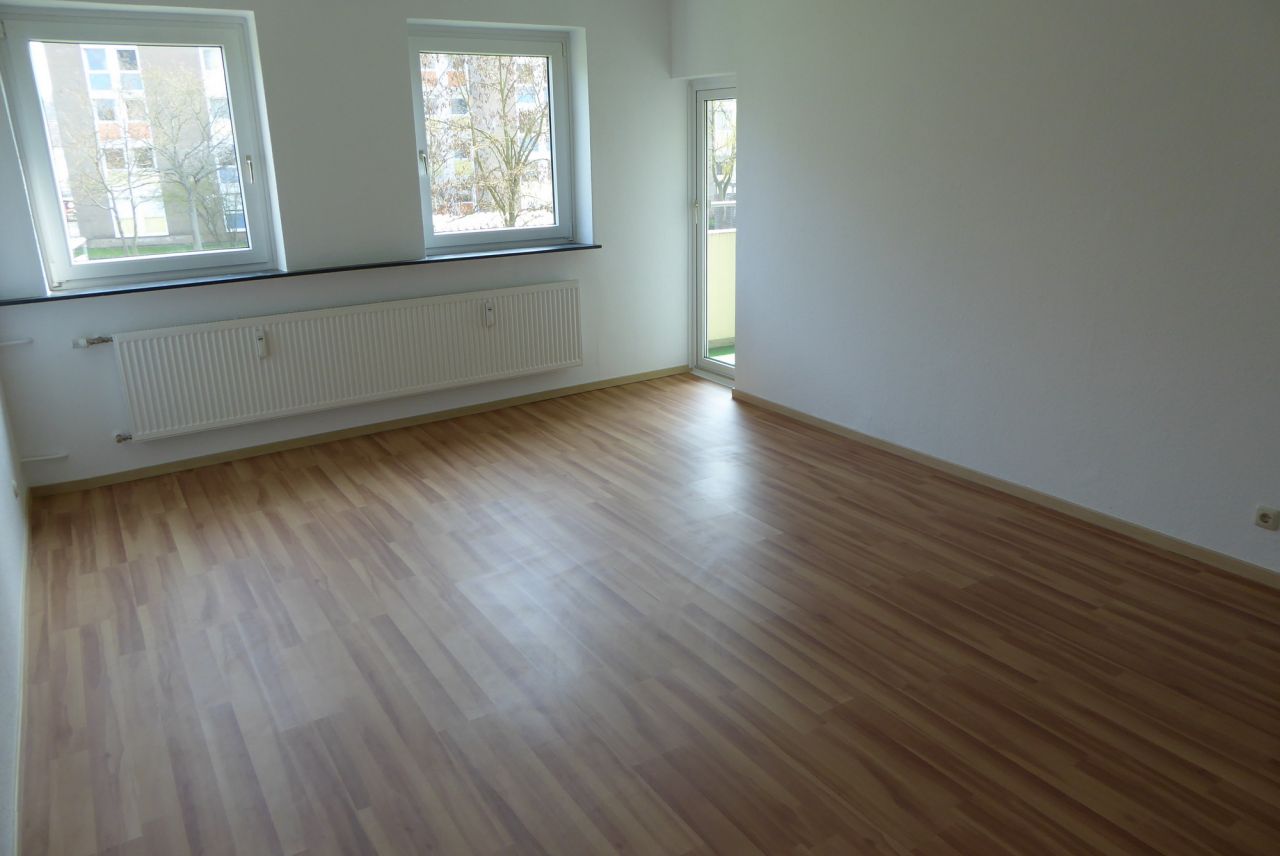 Sehr schöne drei Zimmer Mietwohnung in Gießen auch WG geeignet