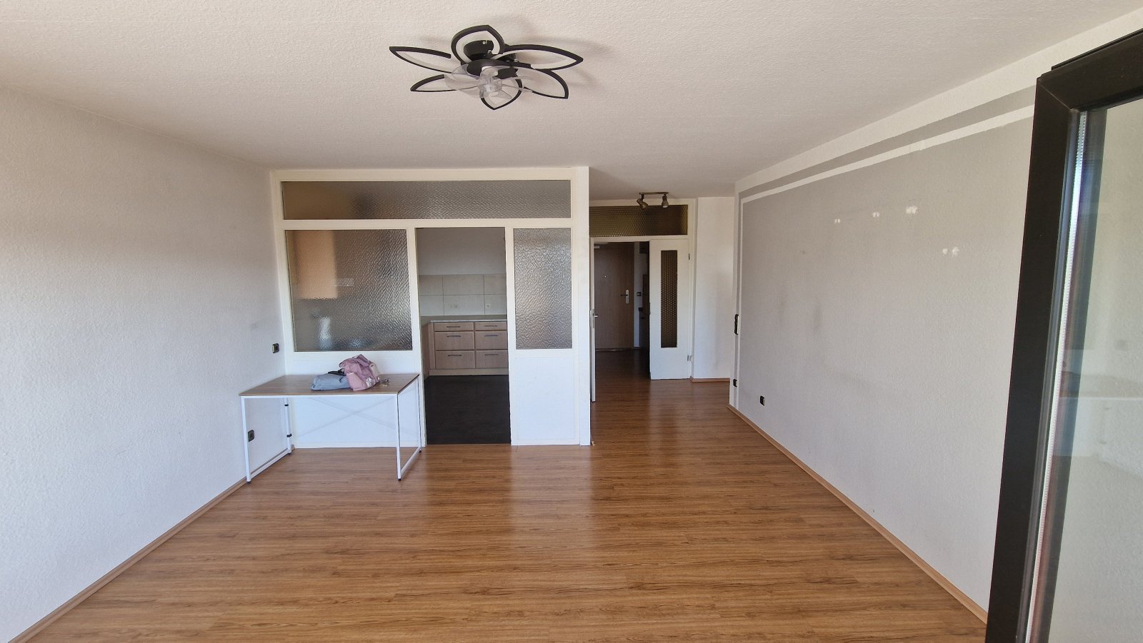 ***VERKAUFT*** Schöne Wohnung mit tollem Blick und 2 Balkonen
