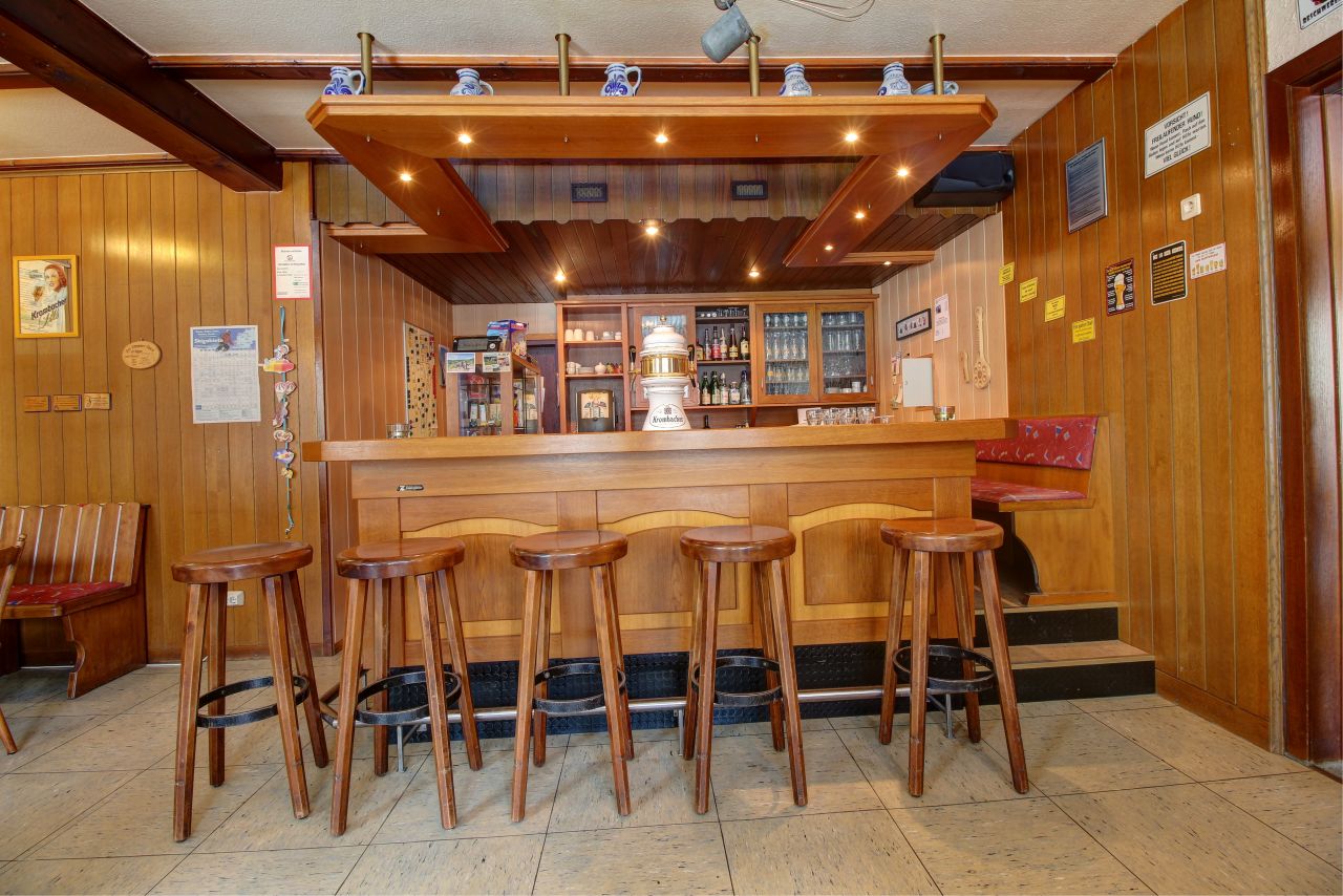 Bar Bar