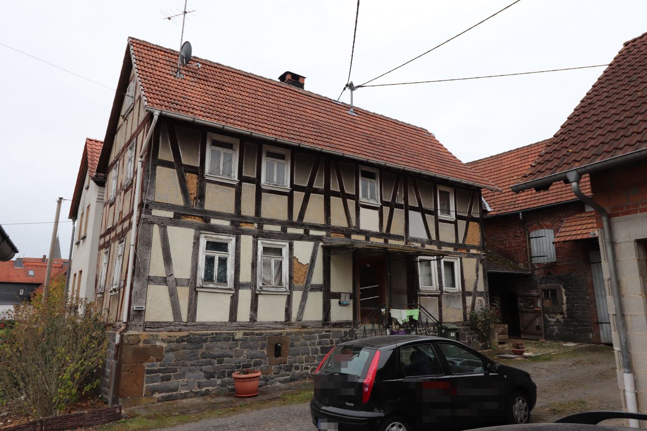 Renovierungsbedürftiges Haus Renovierungsbedürftiges Haus