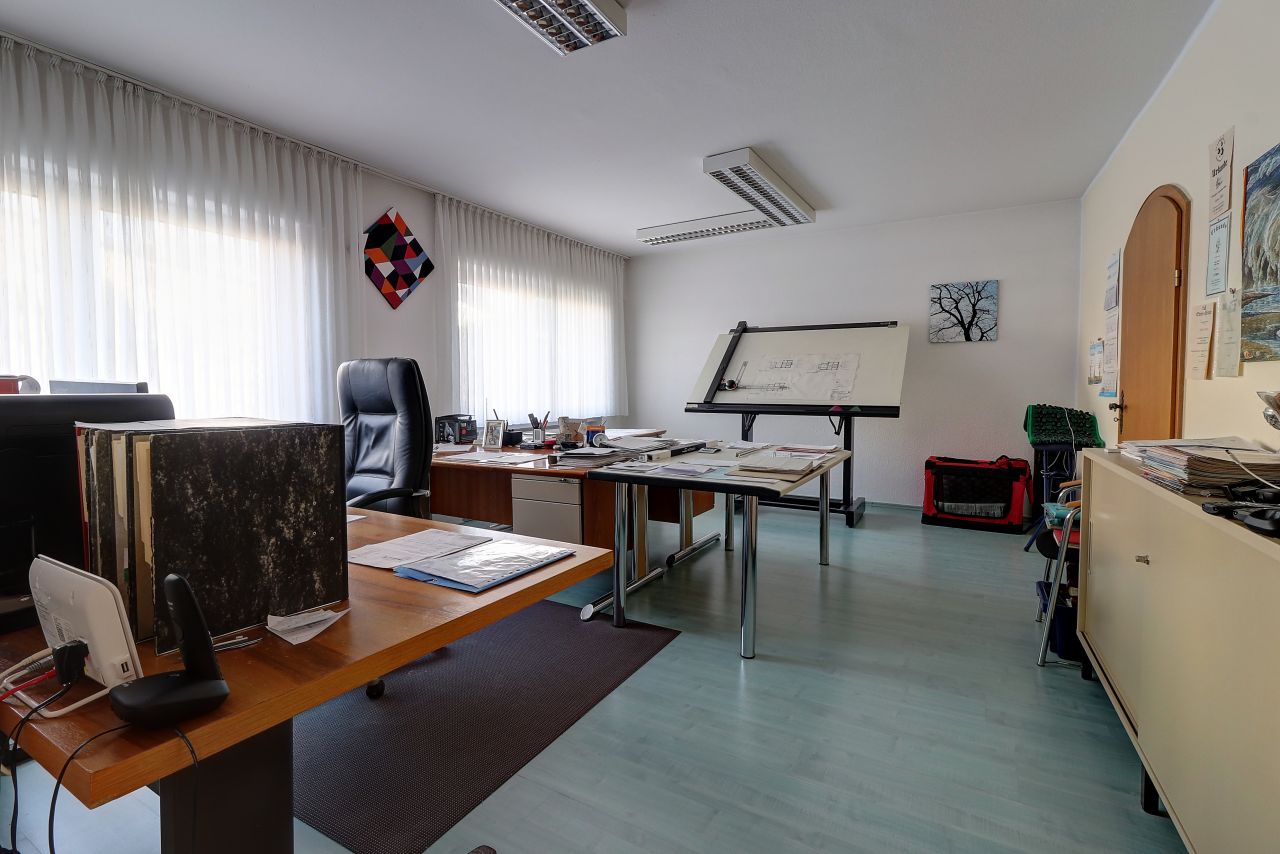 Arbeitszimmer EG Arbeitszimmer EG