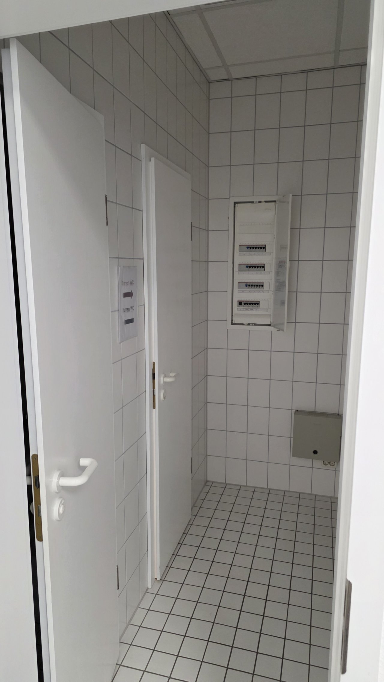 Damen und Herren WC